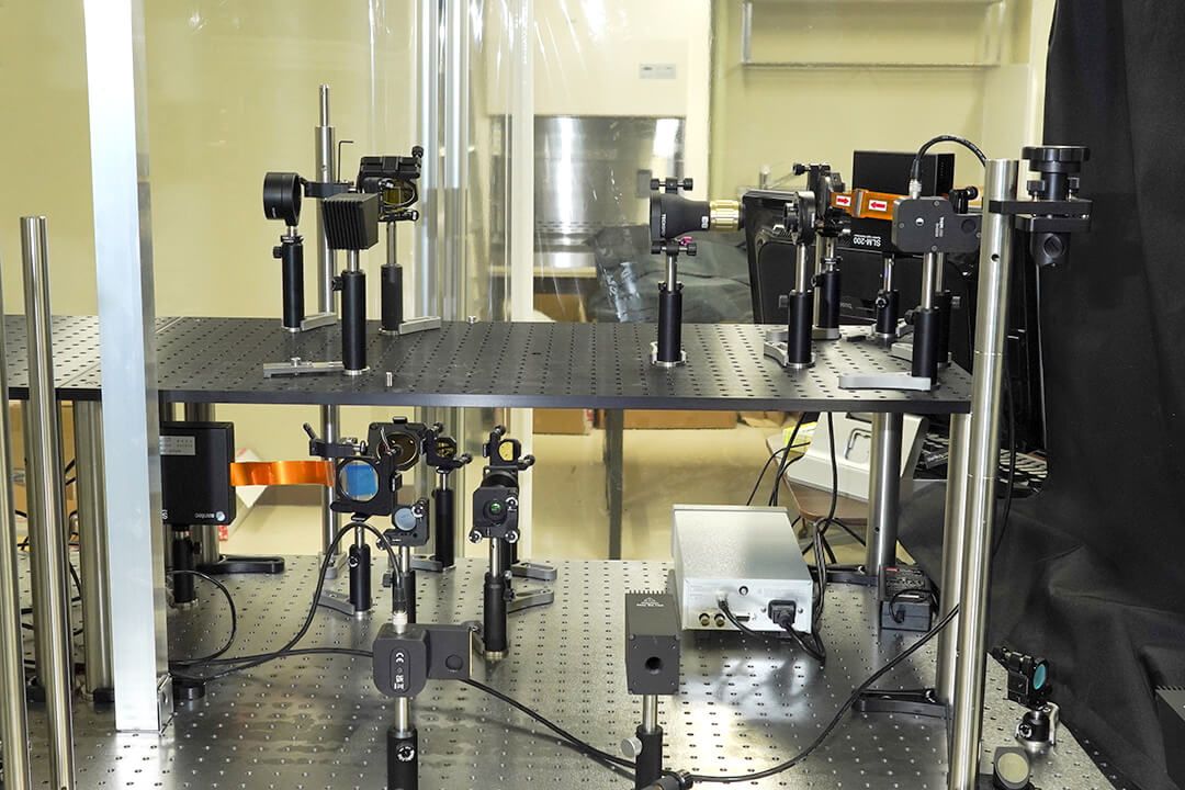 2光子ホログラフィック顕微鏡（ホログラムを作製するための光学系）